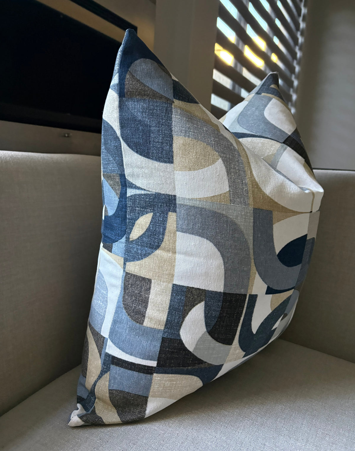 Abstract Geometric Interlocking Shapes Scatter Cushion
