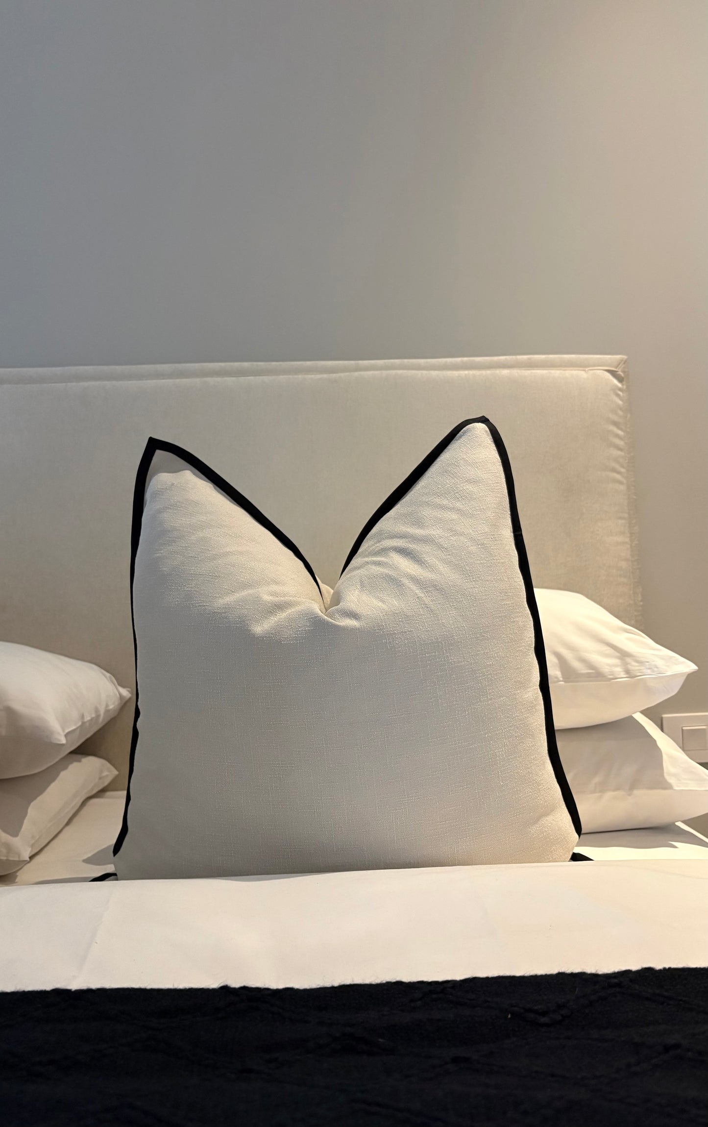 Flat Pipped B&W Scatter Cushion